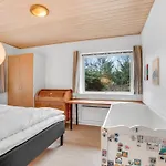 Siggut - 100m From The Sea By Interhome * Bøtø By