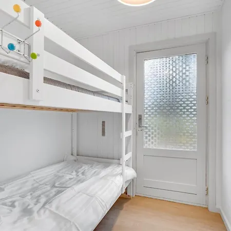 Siggut - 100m From The Sea By Interhome Feriehus *