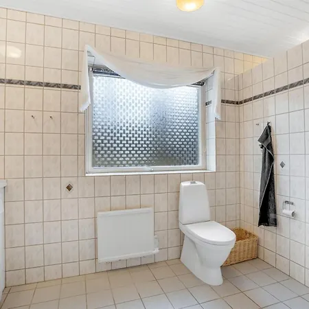 Siggut - 100m From The Sea By Interhome